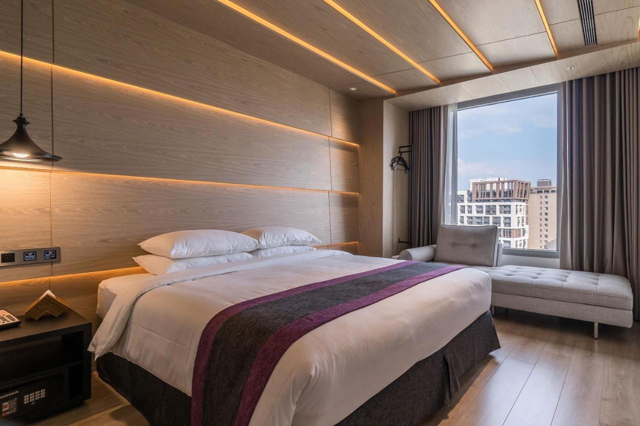 Royal Roi Hotel Тайчжун Экстерьер фото