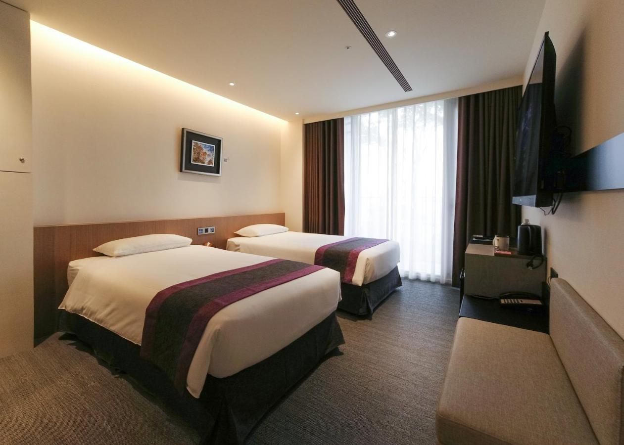Royal Roi Hotel Тайчжун Экстерьер фото